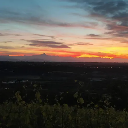 Relax In Langa Дом отдыха Farigliano